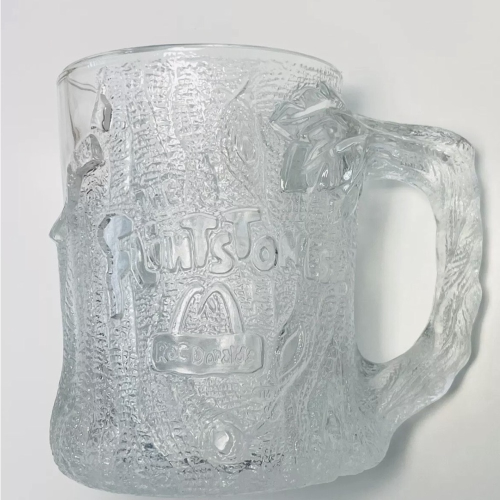 set of 4, “TreeMendous” 90’s McDonald's Flintstones glass mugs